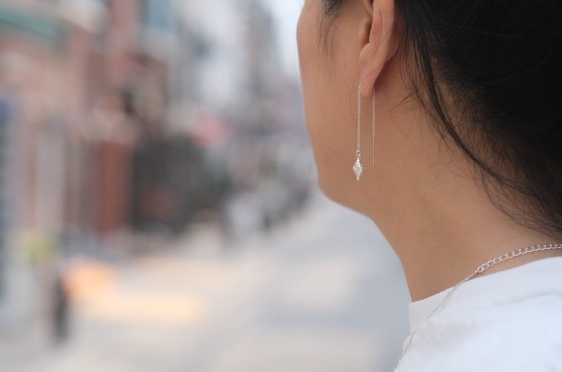 Edgy Threader Earrings - IN A PEACE - silver - street view